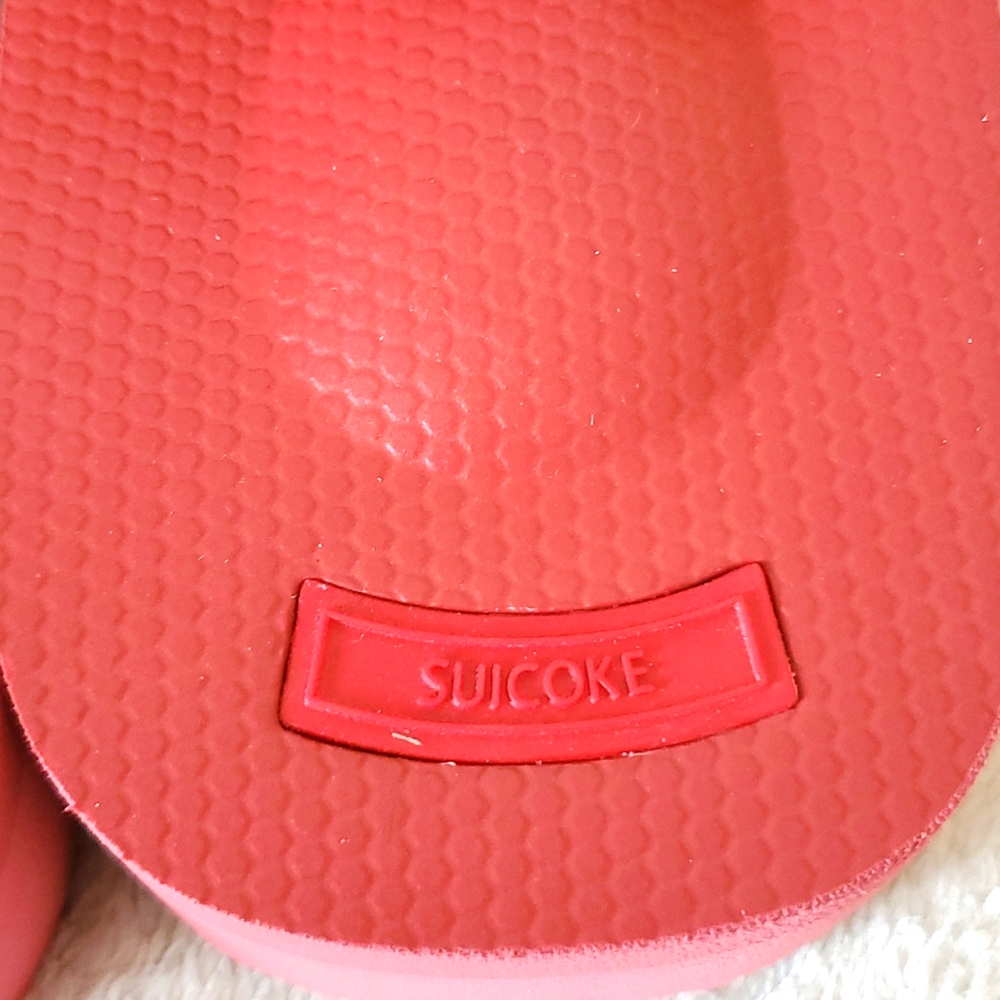 NWT Suicoke - Picture 9 of 9